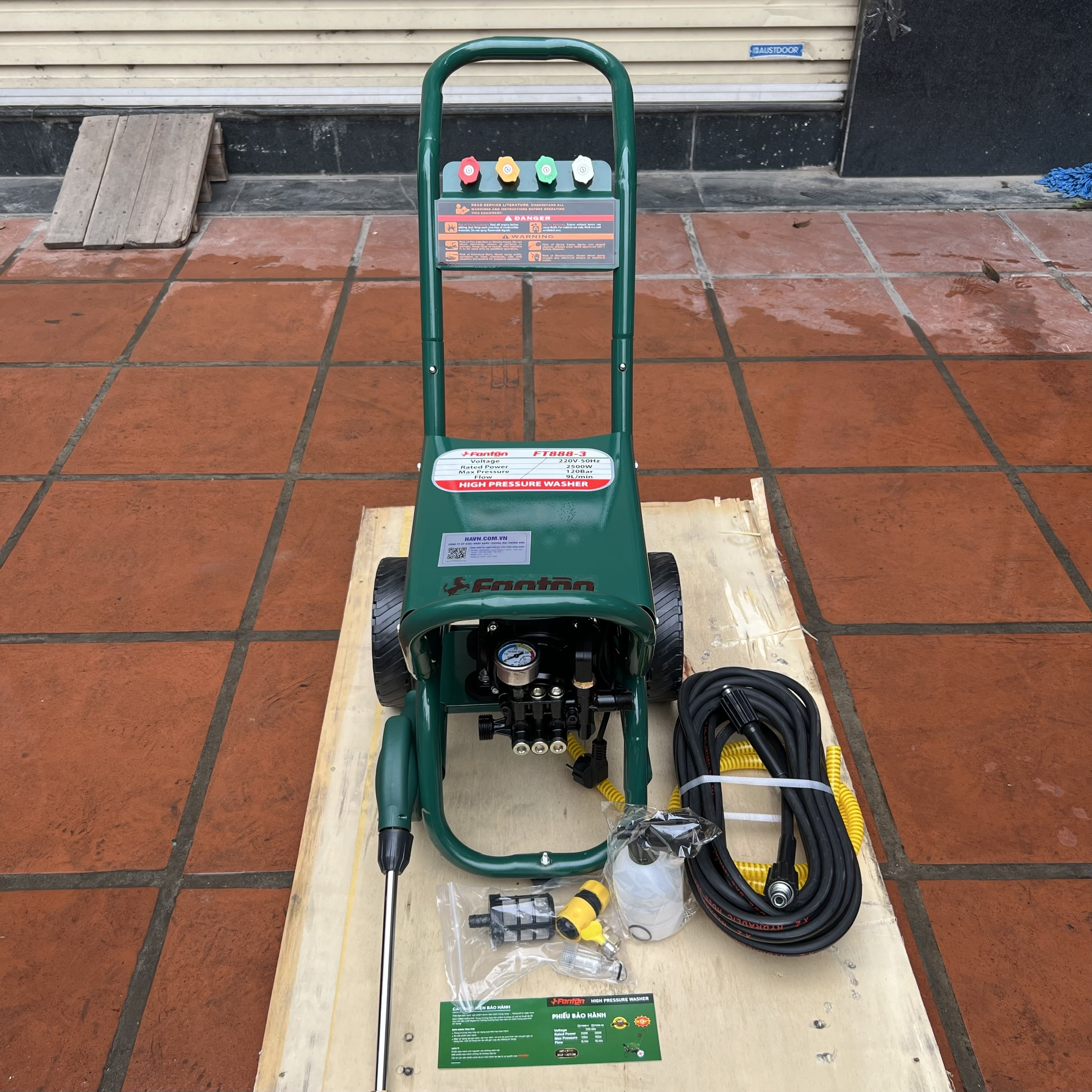 Máy Rửa Xe Fanton 2500W FT888-3