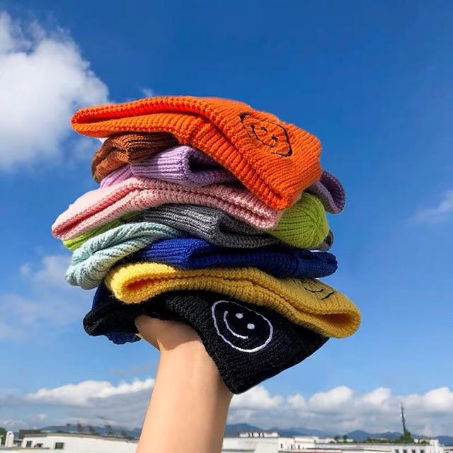 Mũ len Beanie mặt cười