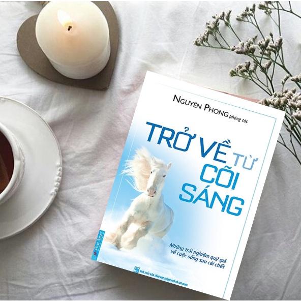 Trở Về Từ Cõi Sáng - Bản Quyền