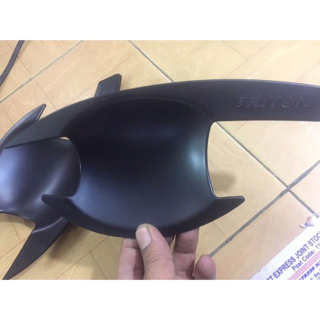 Bộ ốp hõm dành cho Triton 2017/2018 Nhựa đen
