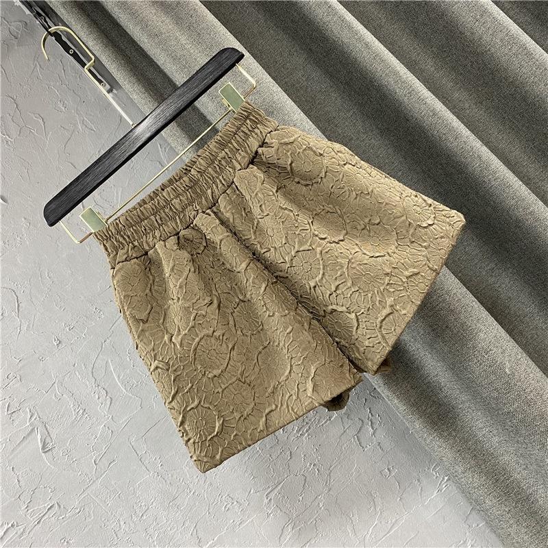 Quần Short Đùi Nữ Dập Nổi 3D Xốp Phồng CHIPY Cao Cấp Short Ống Rộng Sọt Lưng Thun Cạp Cao Sooc Ngắn Unisex Trắng Đen Xám