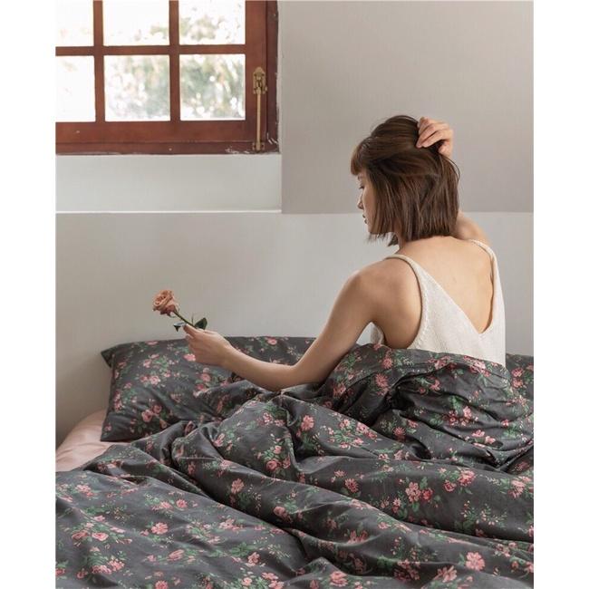 Bộ Chăn Ga Gối Cotton living 100%cotto Hàng Nhập Khẩu Cao Cấp 4 Món Hoa Hồng Đen Cực Xinh Lại Sạch