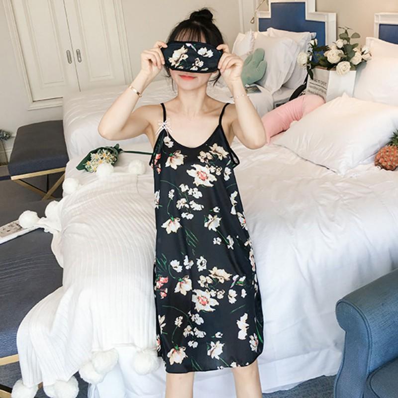 Đầm ngủ vải lụa mùa hè