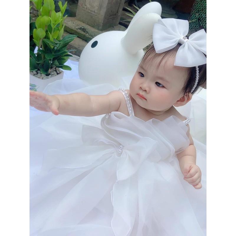 YÊM XẾP NGỰC ĐẶT NƠ