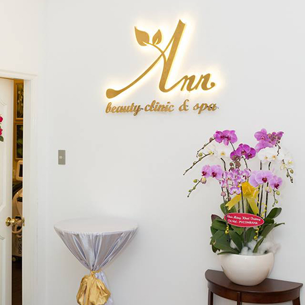 Liệu Trình Massage Cổ, Vai, Lưng + Ấn Huyệt Trị Liệu Tại Ann Beauty Clinic