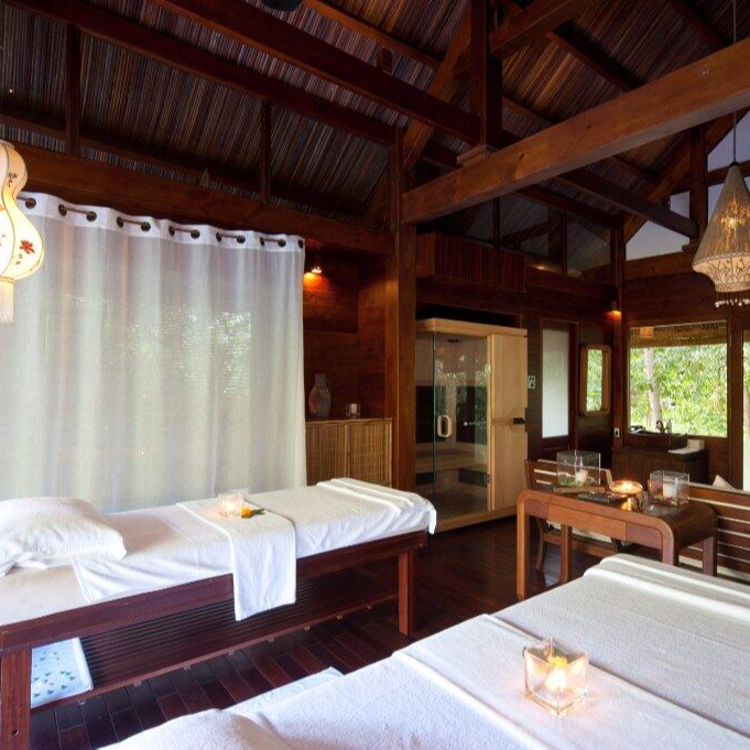 L'Alya Ninh Vân Bay 5*. Trọn gói nghỉ dưỡng 4N3D. Bao Gồm Full Bữa Ăn Hằng Ngày. Dịch vụ Cano Đón Tiễn.  Miễn Phí Trà Chiều & Trái Cây Tươi. Cùng Nhiều Tiện Ích Hấp Dẫn.