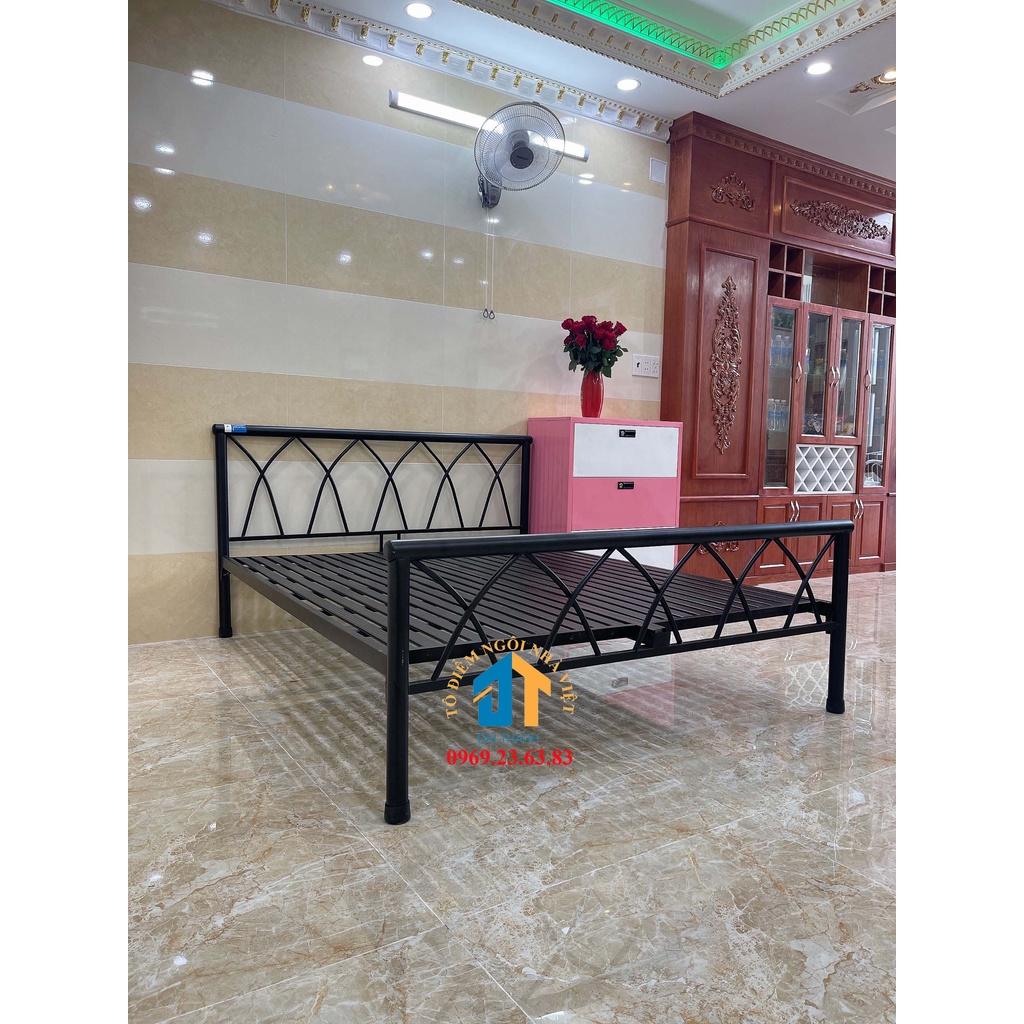 Giường sắt hình chữ X giá rẻ 1m6x2m