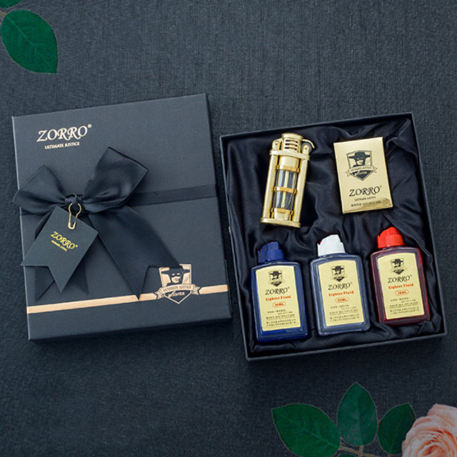 Sét Vỏ Hột Quẹt Bật Lửa Xăng Đá Zorro Z-652 Thiết Kế Đẹp Độc Lạ Nhỏ Gọn Tiện Dụng - Giao Màu Ngẫu Nhiên + COMBO 3 BÌNH XĂNG MÀU
