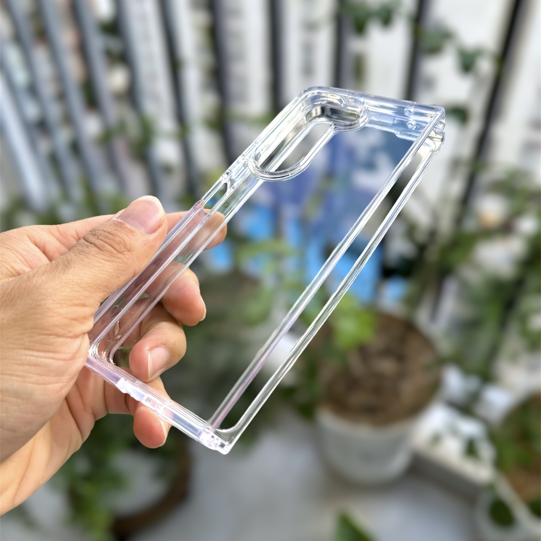 Ốp lưng Likgus trong suốt dành cho Galaxy Z Fold5 - hàng chính hãng