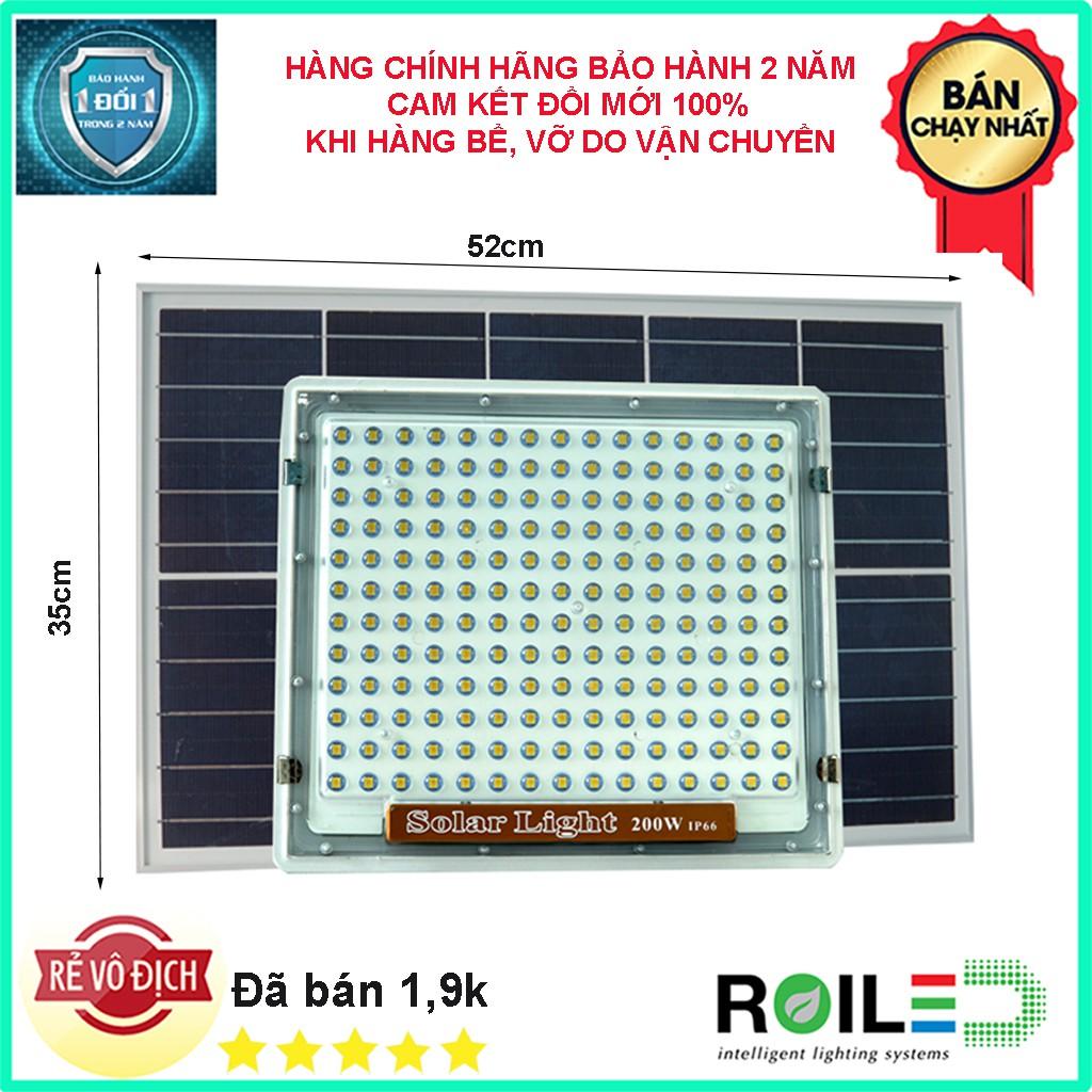 Đèn pha năng lượng mặt trời 200w màu trắng xài trong nhà RN200 Mẫu mới nhất