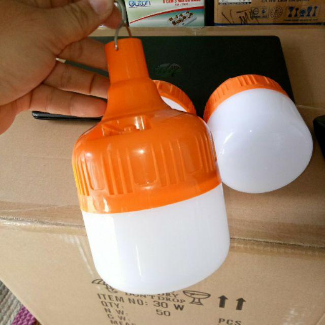 Bóng đèn led tích điện 150w có móc treo sạc USB màu cam