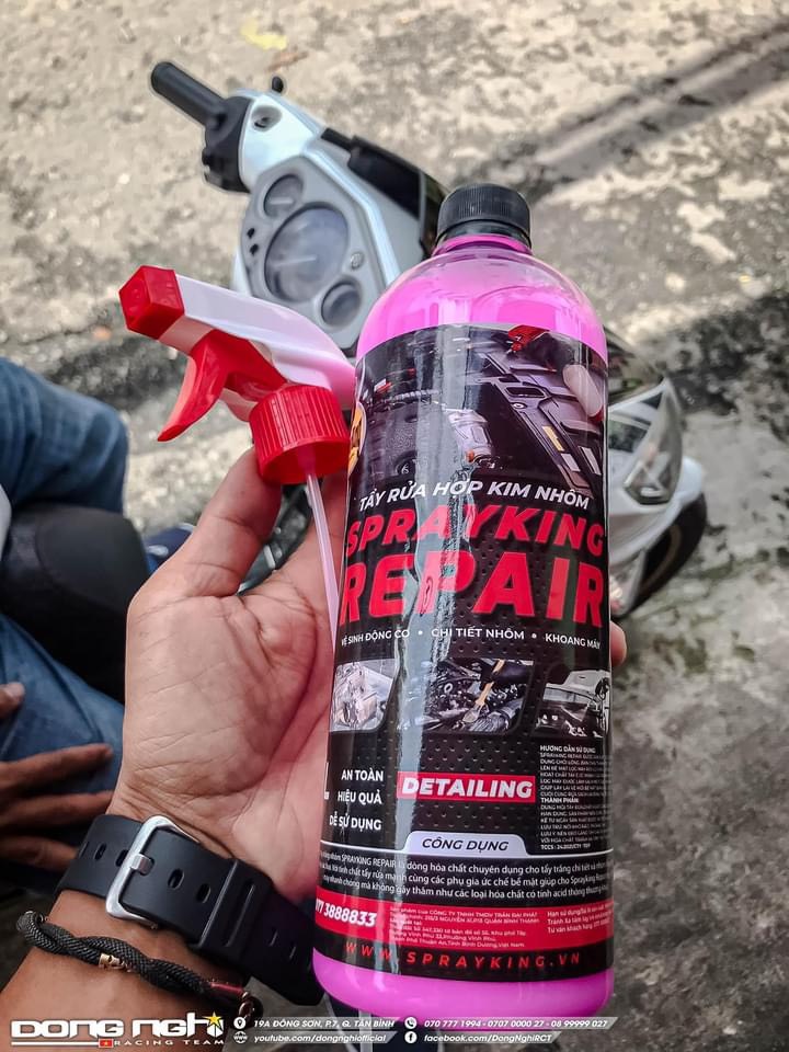 Chai xịt tẩy rửa hợp kim nhôm, tẩy lốc máy, đầu bò, dàn chân xe máy, xịt sên SprayKing REPAIR 1000ml