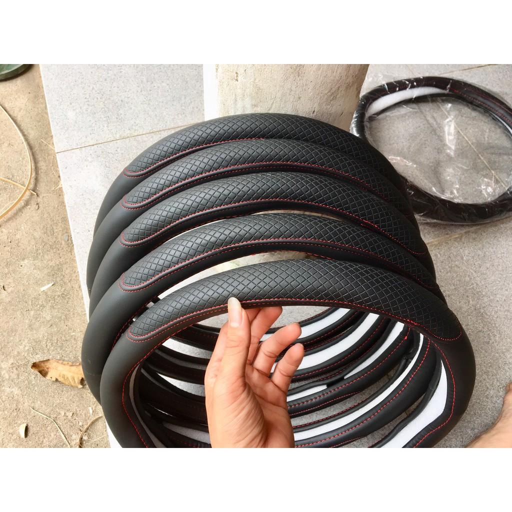Bọc vô lăng chỉ đỏ cao cấp