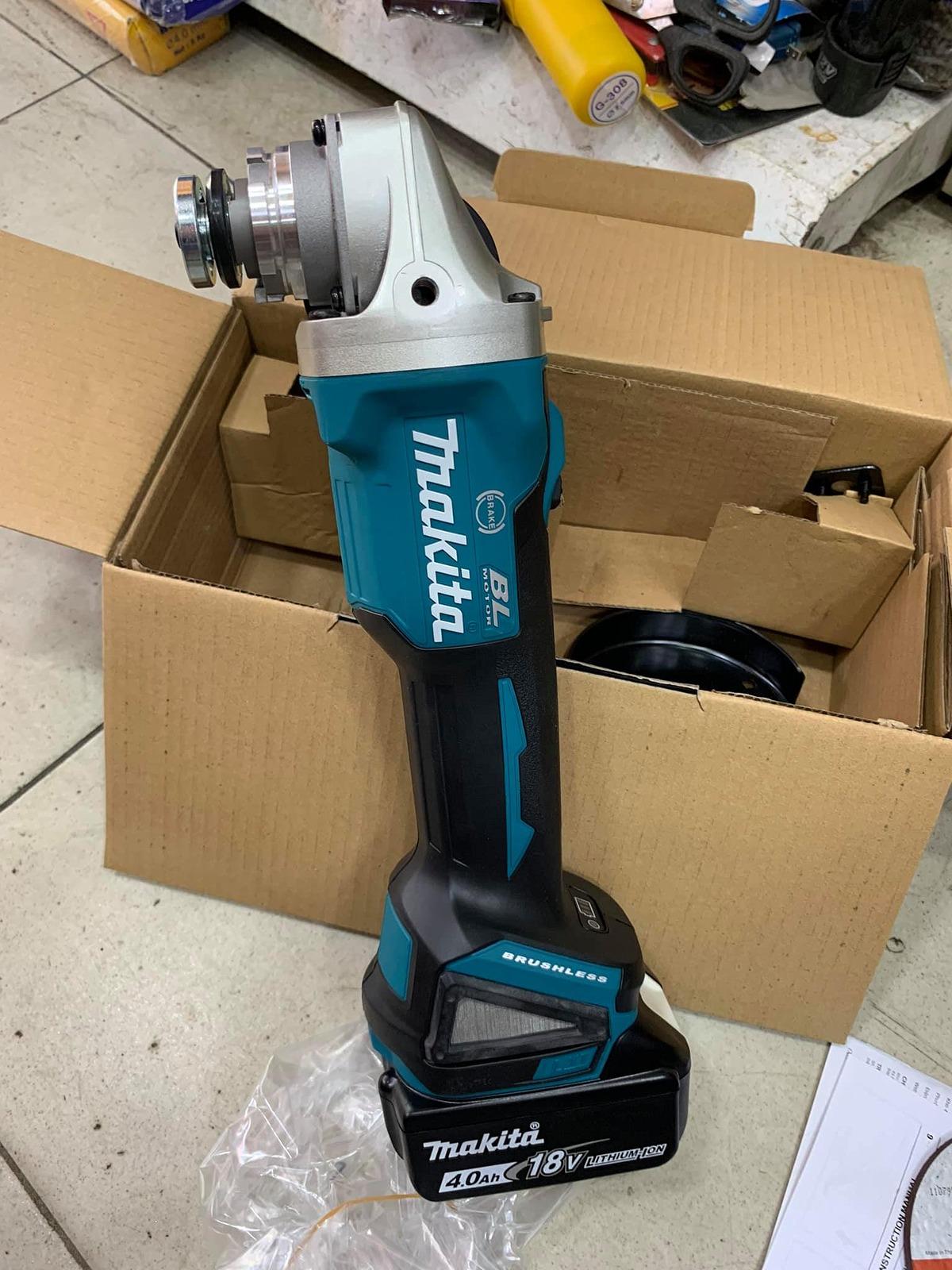 MÁY MÀI GÓC 100MM DÙNG PIN 18V MAKITA DGA406Z - HÀNG CHÍNH HÃNG