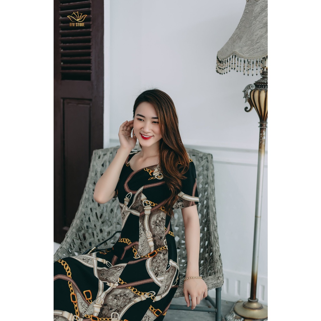 Đầm suông thời trang trung niên TTV Store thiết kế Cổ vuông tay ngắn Đen họa tiết TTV1222 thanh lịch