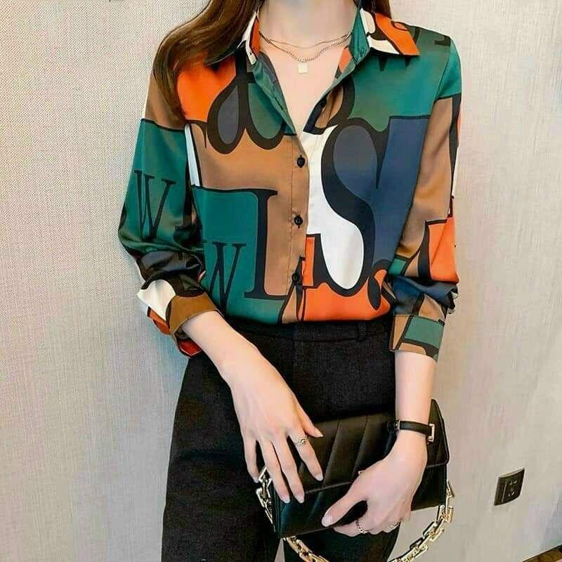 HÀNG NHẬP - ÁO SƠ MI LỤA IN HỌA TIẾT CHỮ MÀU