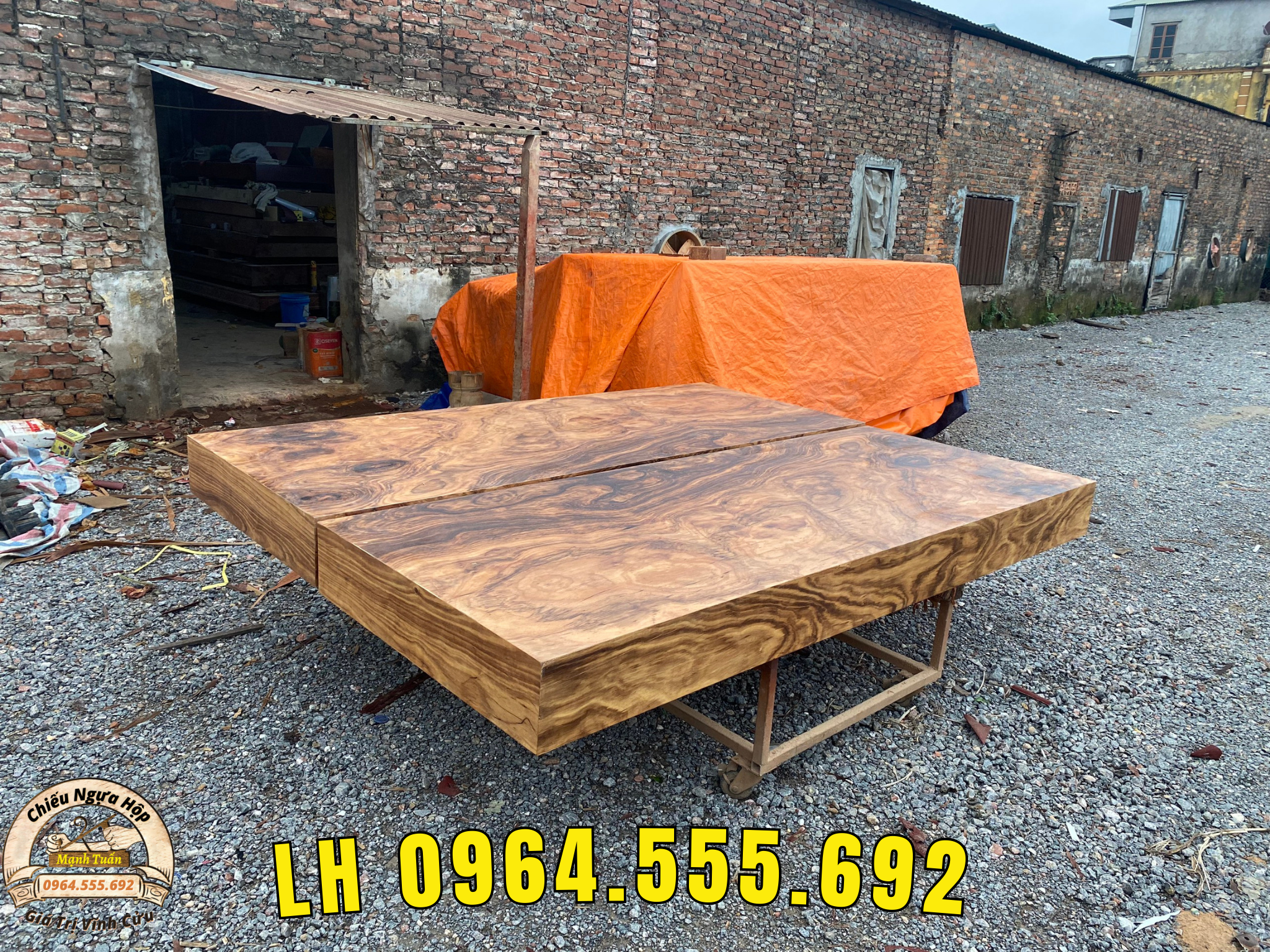 Mộc Chiếu Ngựa Hộp - Gỗ Hương Vân Xám
