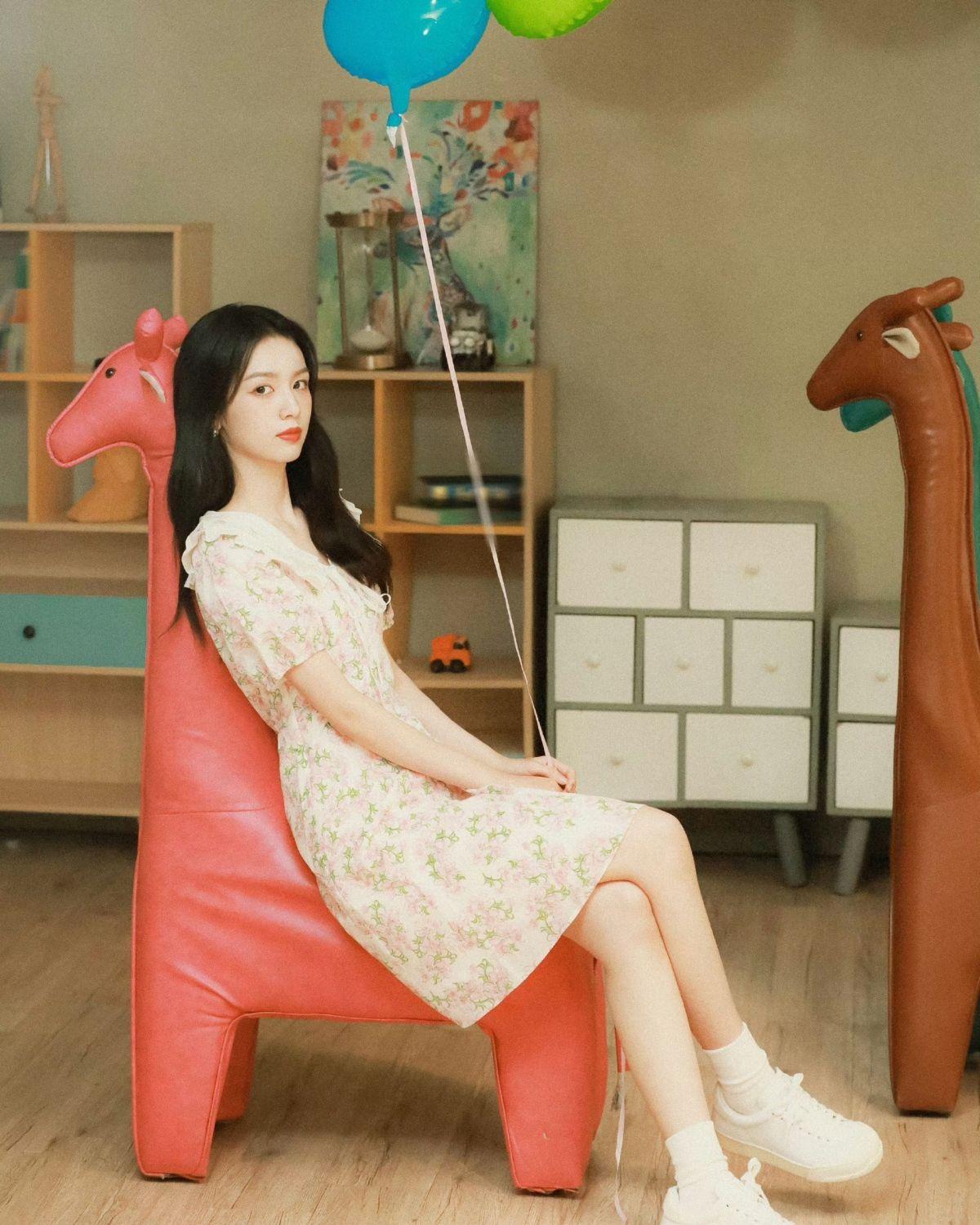 DONGSHOP Triệu Lộ Tư ngôi sao cùng màu hồng hoa đầm búp bê nữ cổ áo mùa hè ngắn tay váy ngọt ngào công chúa váy ẩm ướt