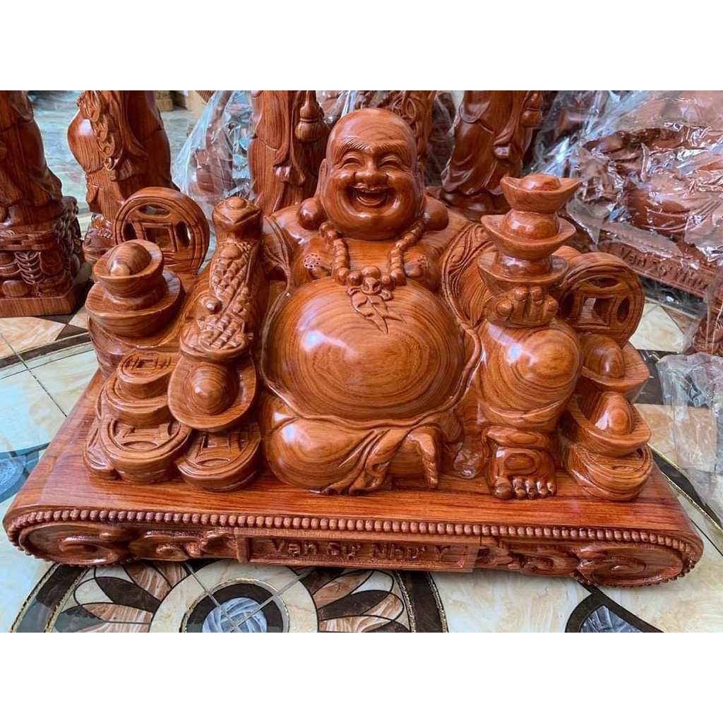 TƯỢNG DI LẶC NGỒI BẰNG GỖ HƯƠNG " VẠN SỰ NHƯ Ý" NGANG 40CM