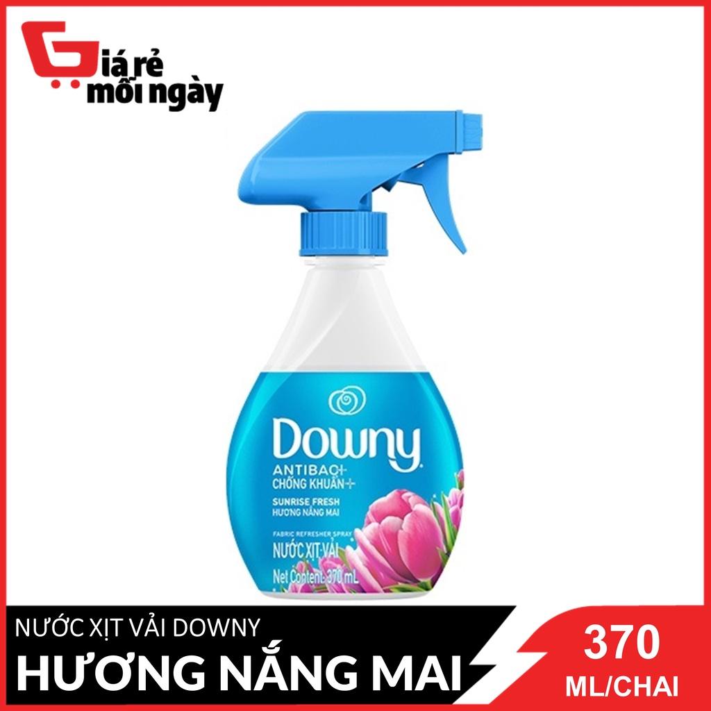 Xịt Vải DOWNY Khử Mùi Và Chống Khuẩn 99.9% Hương Nắng Mai Chai 370ML