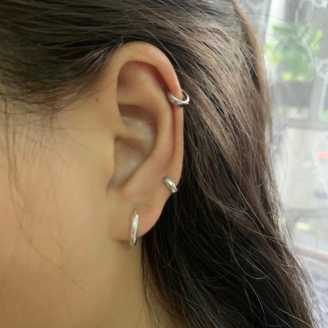 Khuyên tròn bấm bạc trơn