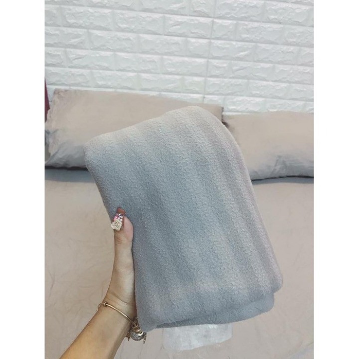 Chăn mỏng ngủ văn phòng 1m6x1m2 tặng kèm 2 móc treo 3D