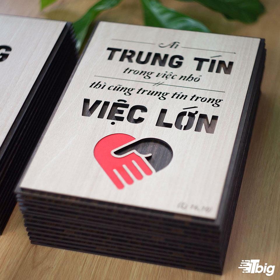 Tranh công giáo TBIG-CG004: Ai trung tín trong việc nhỏ thì cũng trung tín trong việc lớn 20x27cm