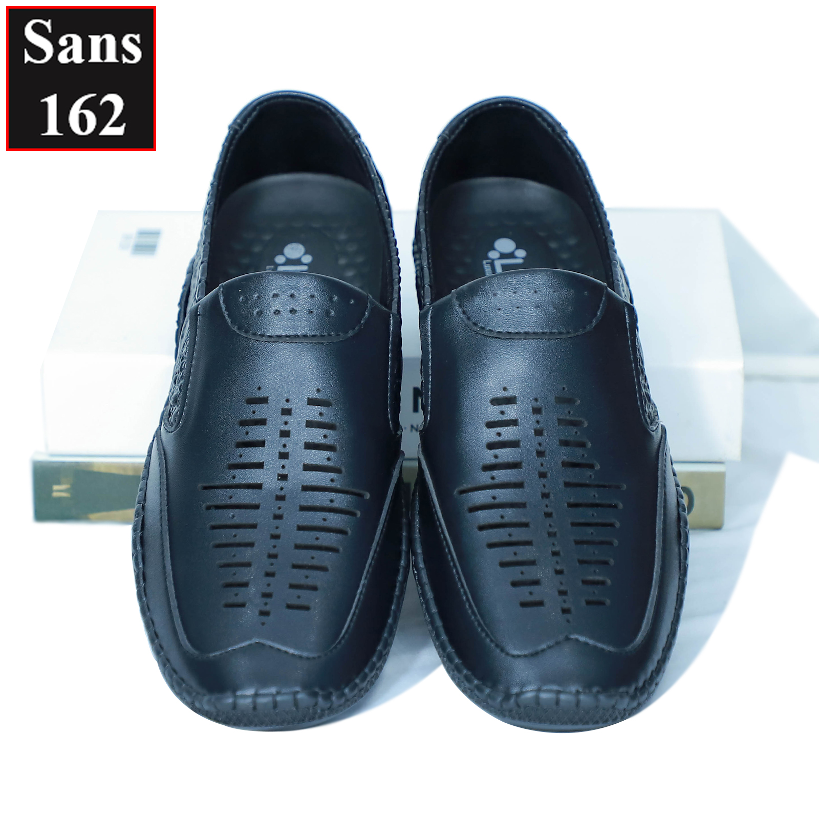 Giày mọi nam giá rẻ Sans162 mềm đục lỗ thoáng khí giầy lười moca đen nâu đẹp đế bệt mũi vuông công sở hàn quốc
