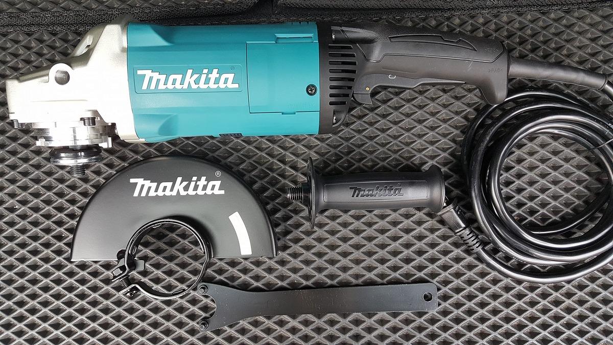 MÁY MÀI GÓC 180MM 2200W MAKITA GA7061R - HÀNG CHÍNH HÃNG