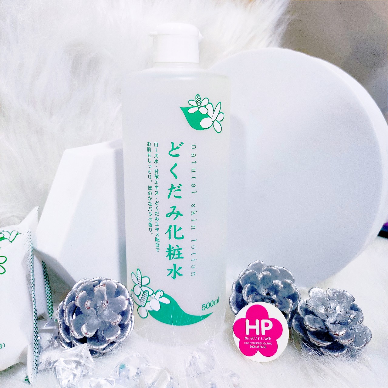 Toner Se Khít Lỗ Chân Lông Chiết Xuất Từ Lá Tía Tô Và Lá Diếp Cá Chinoshio Natural Skin Lotion (Chai 500 ML)