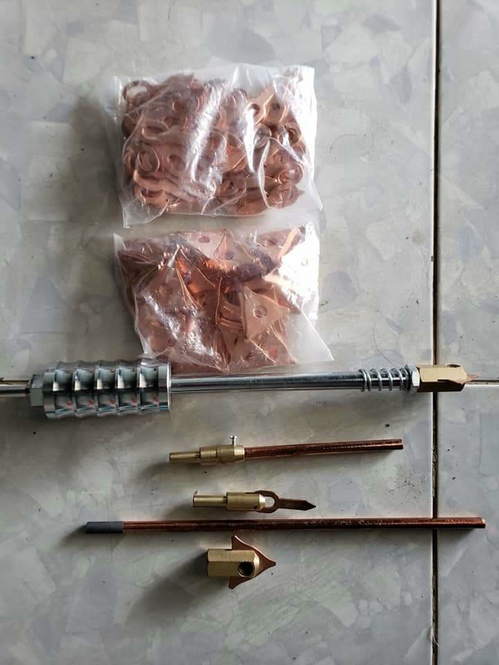 Bịch 100 long đền hình tam giác dùng cho máy hàn rút tôn làm đồng ô tô