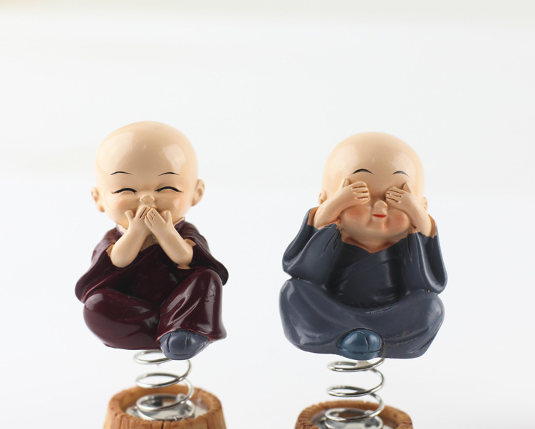 Bộ tượng 4 vị hòa thượng Tứ Không có đế lò xo, để táp lô xe hơi, xe ôtô, bàn làm việc