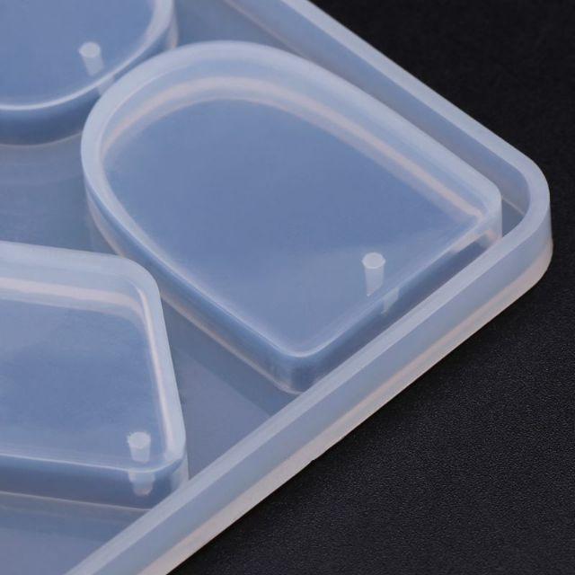 Khuôn silicone làm mặt trang sức, móc khóa.