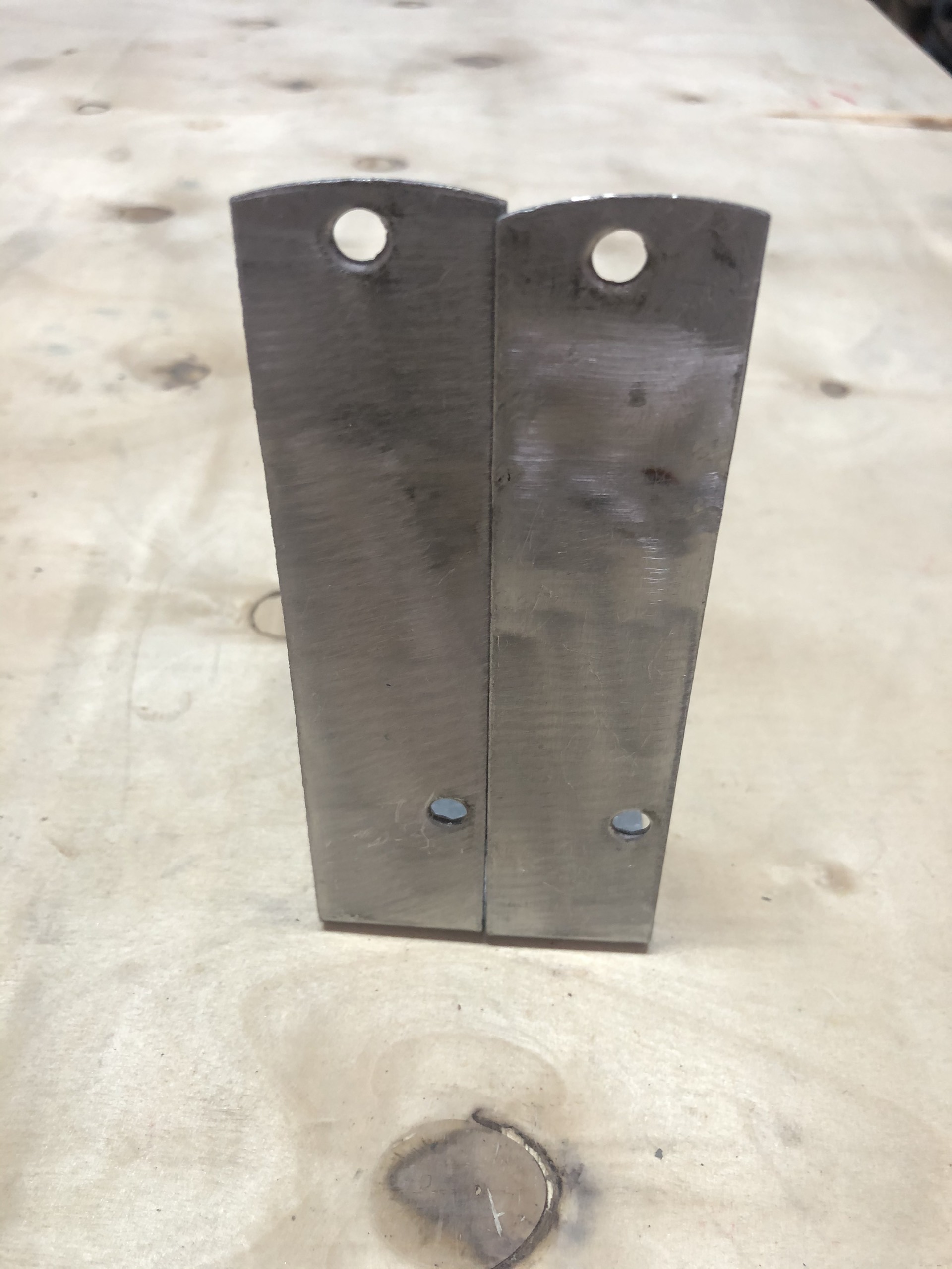 Ke góc vuông chữ L THÉP 20 x 13 x 3 cm