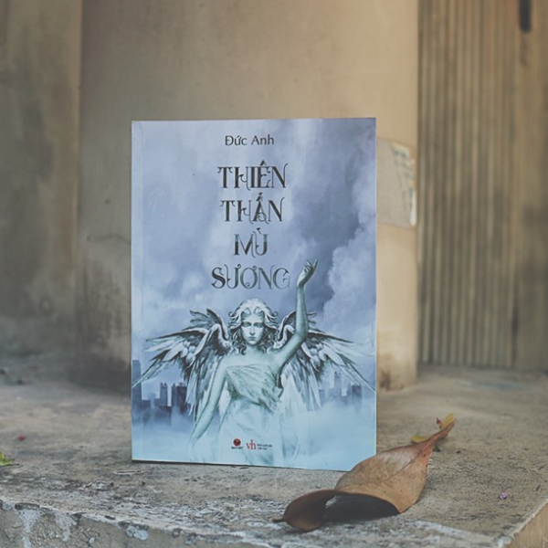 Thiên Thần Mù Sương