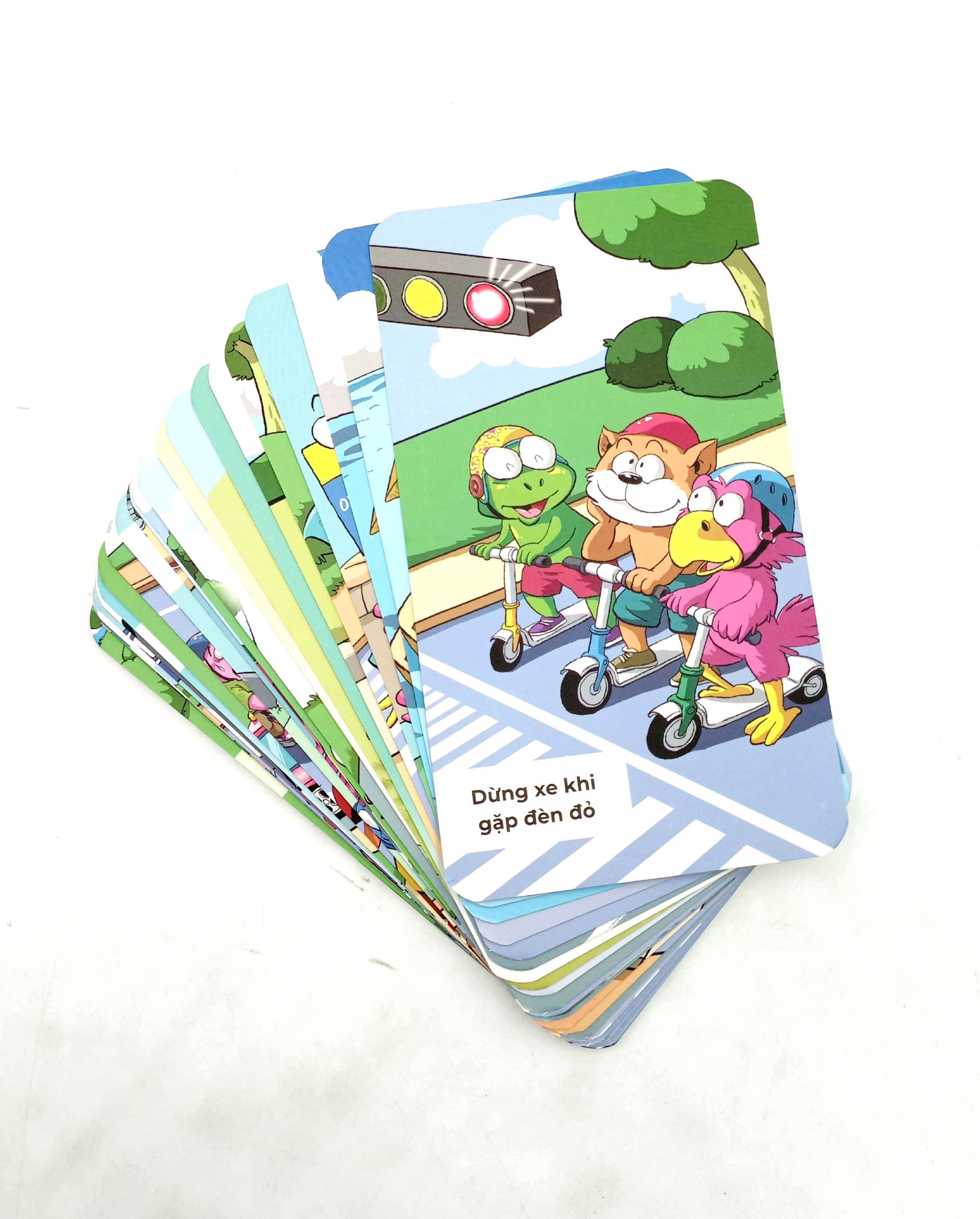 Sách - Hộp Thẻ Thông Minh: Tình Huống An Toàn Giao Thông