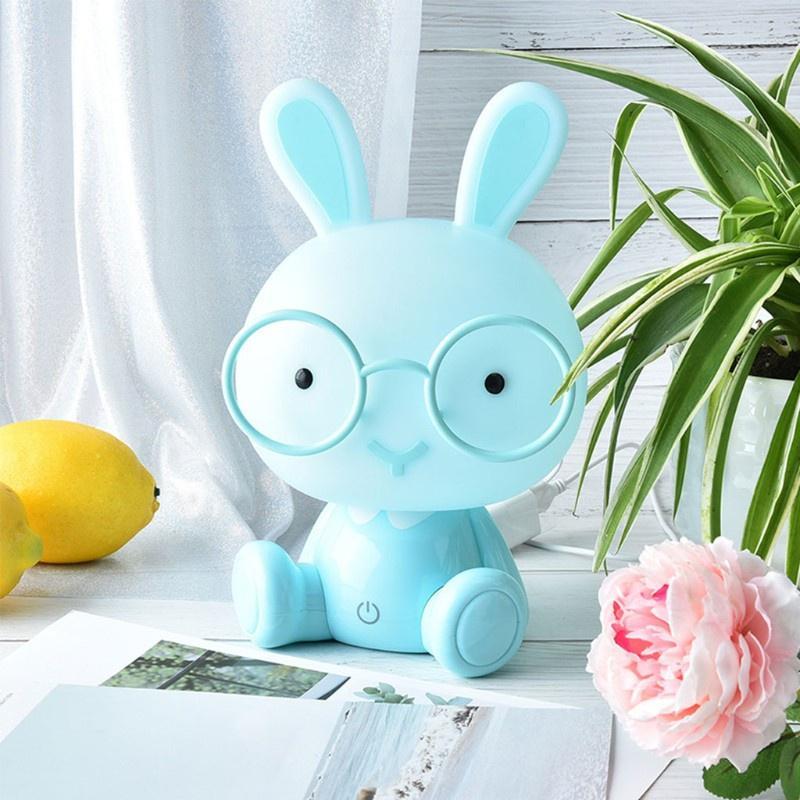Đèn Ngủ Để Bàn Hình Thỏ Đeo Kính Dễ Thương Sạc Usb