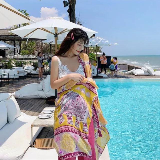 Khăn choàng thời trang in hoạ tiết con voi Khăn choàng du lịch biển