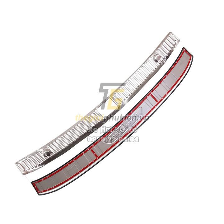 Combo ỐP CHỐNG TRẦY CỐP CẢ BỘ + NẸP BƯỚC CHÂN BÊN TRONG cho xe Mercedes C180, C200, C250, C300 2016+ – Mẫu Inox