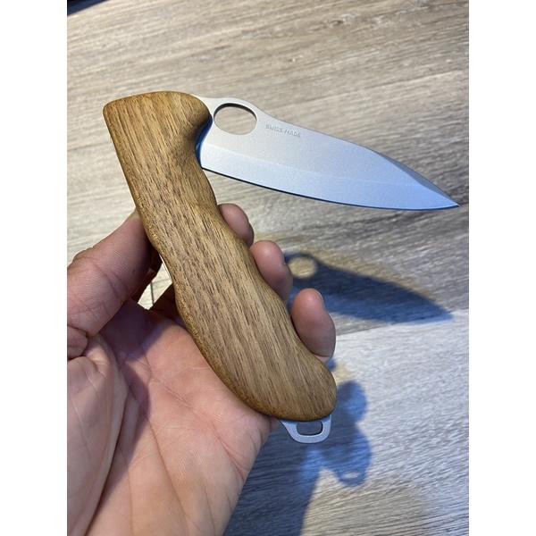 Victorinox Hunter Pro Wood, Hàng New - Dụng cụ đa năng