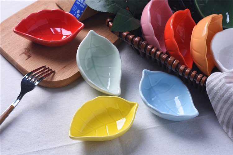 Bát sứ ăn dặm hình lá ổi 50ml