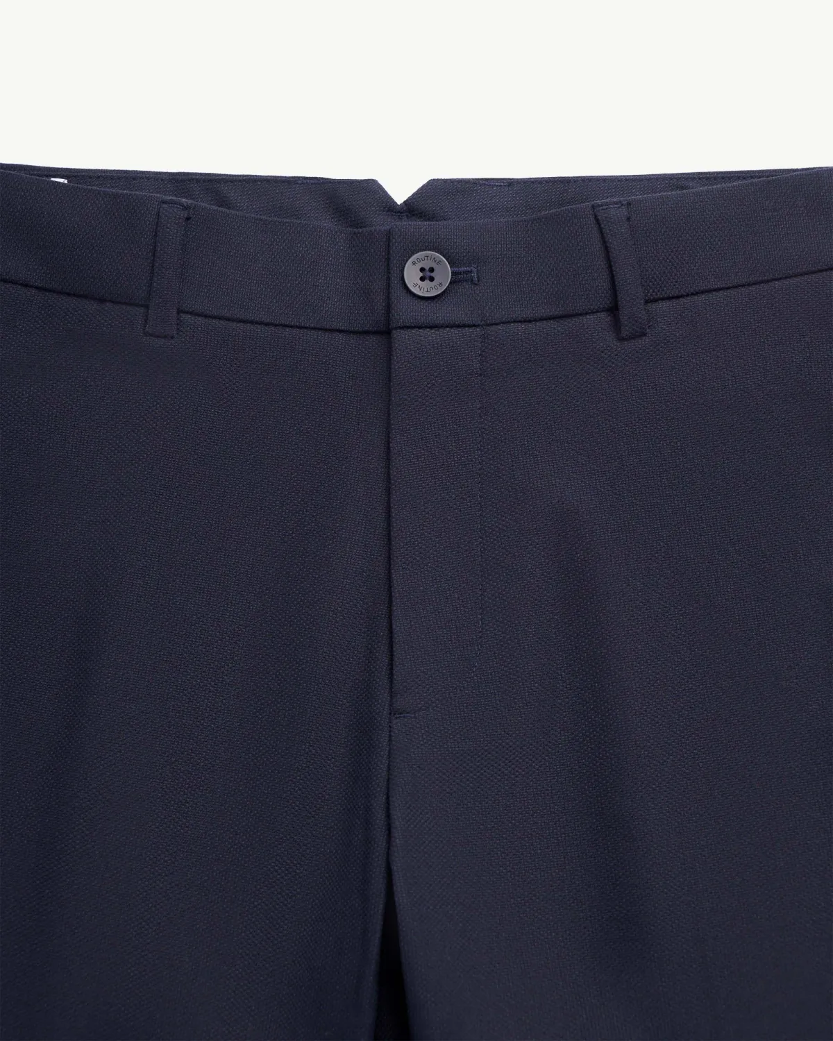 Quần Tây Nam Dài Ủi Ly Trước vải dệt dobby Màu xanh Navy Form Slim Cropped - ROUTINE 10F25PFO015