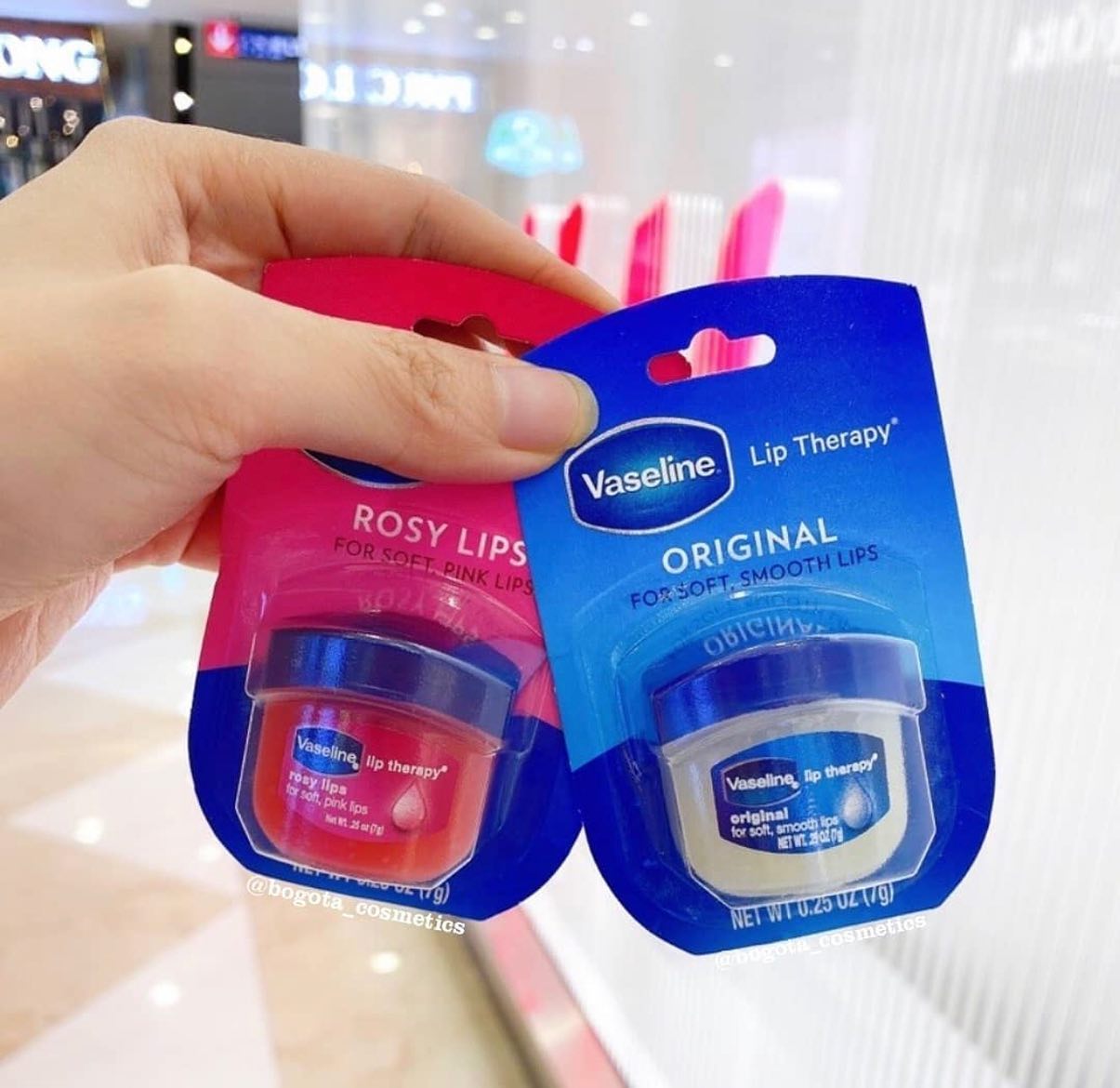 Combo 2 Son Dưỡng Môi Hồng Xinh Vaseline Lip