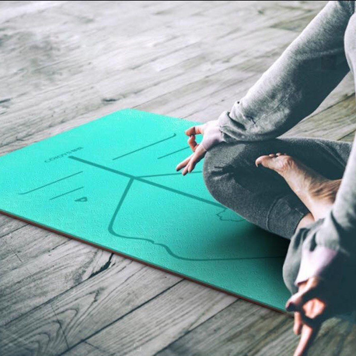 Thảm Yoga Định Tuyến TPE 2 Lớp Cao Cấp Amalife + Bao Thảm + Dây Buộc