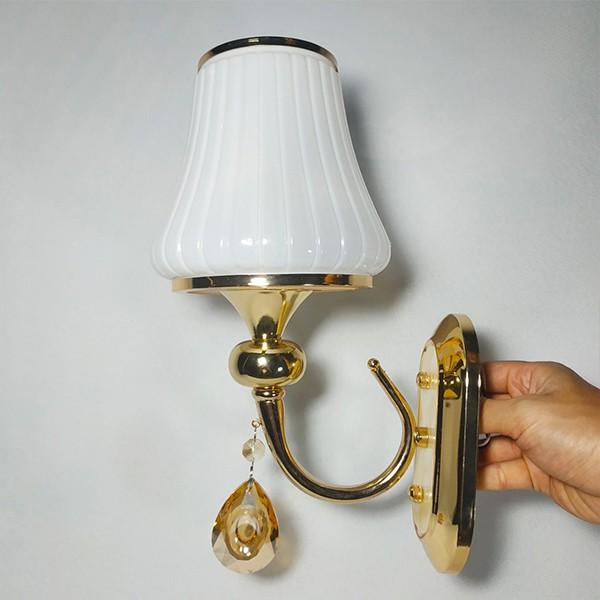 Đèn gắn tường - đèn cầu thang - đèn tường cao cấp mạ vàng DGT007