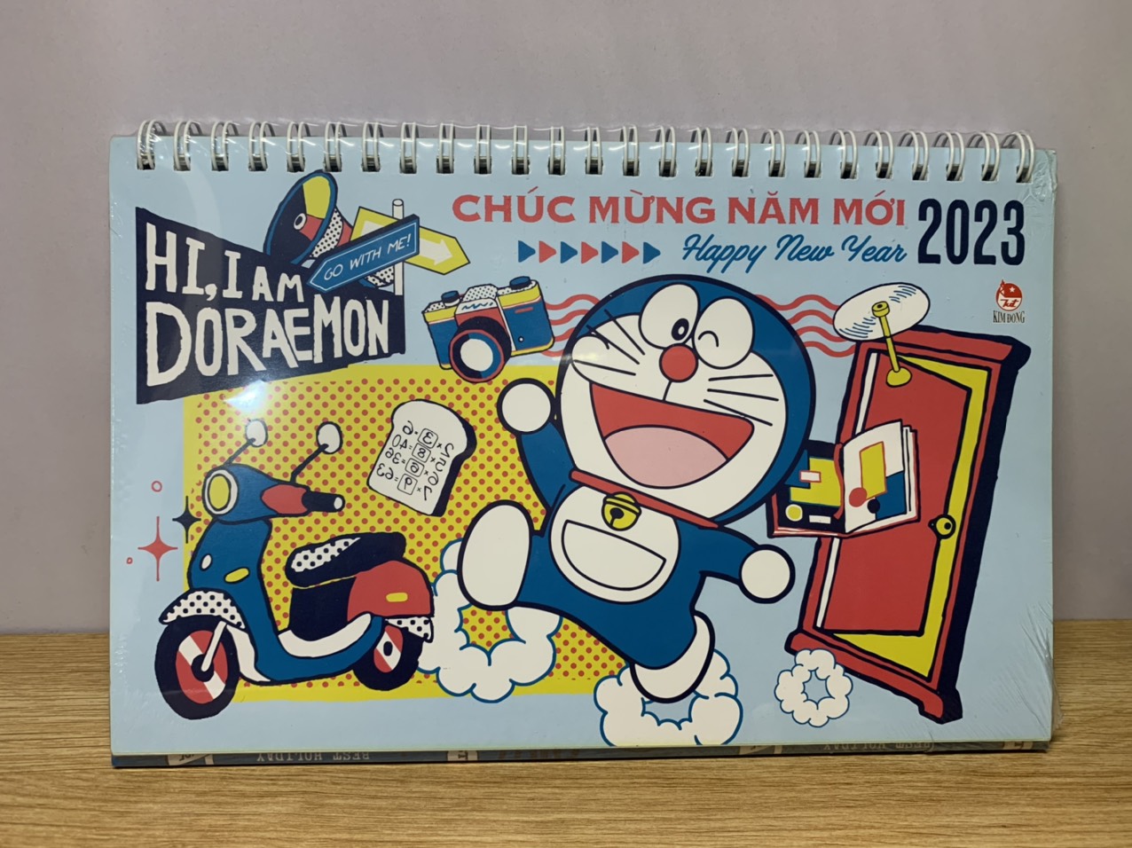 Lịch để bàn Doraemon 2023 Kim Đồng