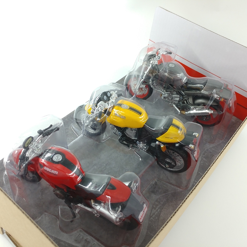 Mô Hình Bộ 3 Xe Mô Tô 1:18 Ducati MT32039