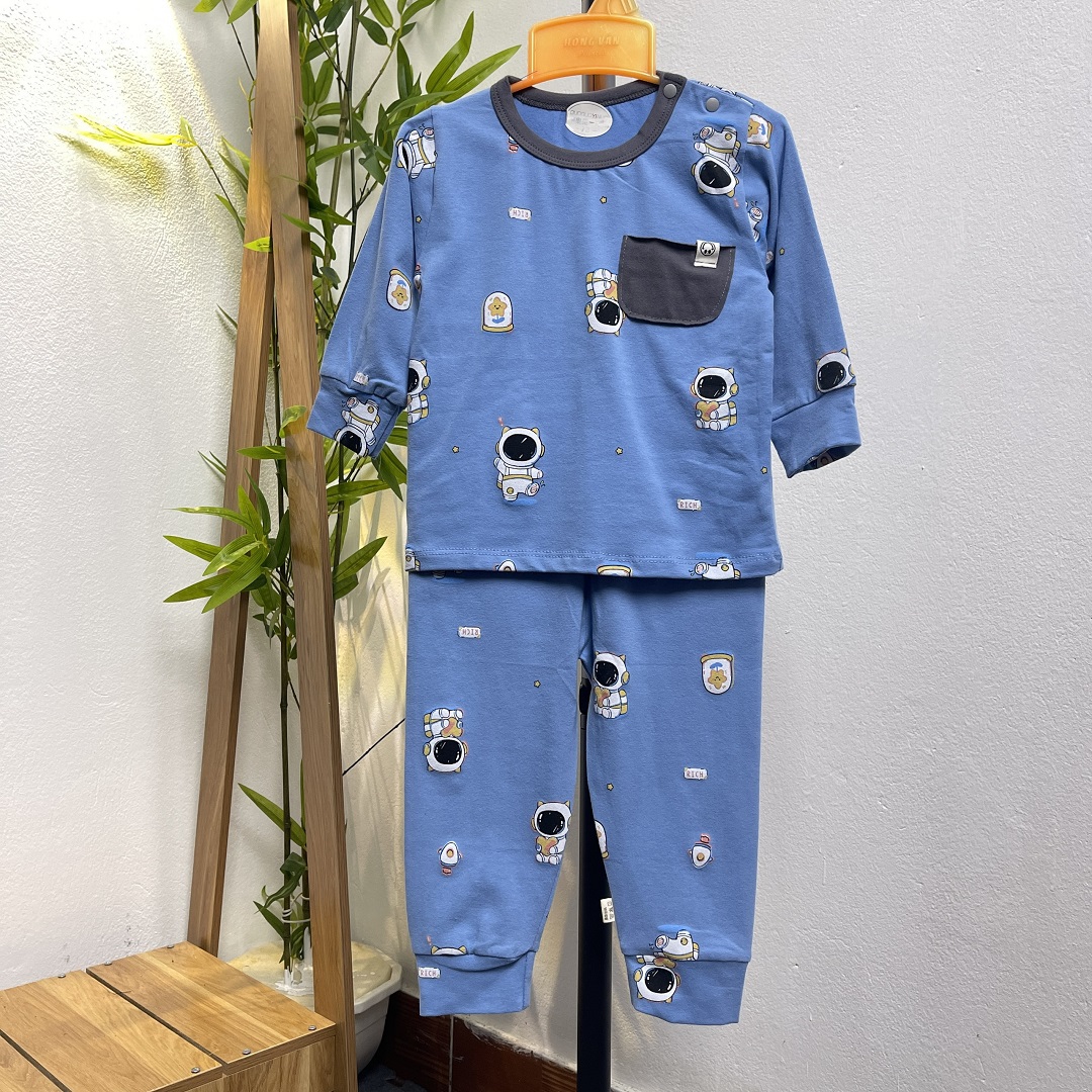 Bộ dài tay bé trai xuất Hàn 3-12 tháng màu sắc tươi sáng hình ngộ nghĩnh vải cotton dày dặn