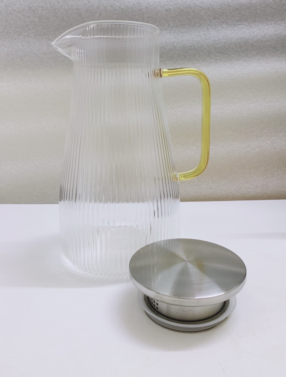 BÌNH NƯỚC THỦY TINH CHỊU NHIỆT CRYSTAN LÊN TỚI 400 ĐỘ C TAY VÀNG - ANTH402