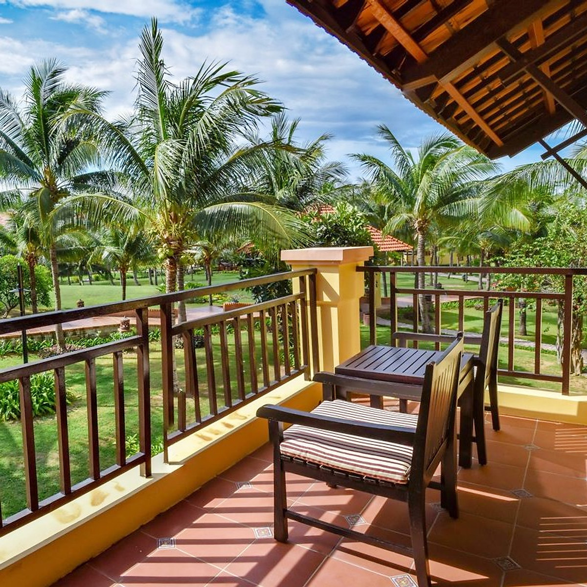 Pandanus Resort 4* Phan Thiết - Buffet Sáng, Hồ Bơi, Bãi Biển Riêng, Voucher Giá Tốt, Khách Sạn Mũi Né, Và Nhiều Ưu Đãi Hấp Dẫn